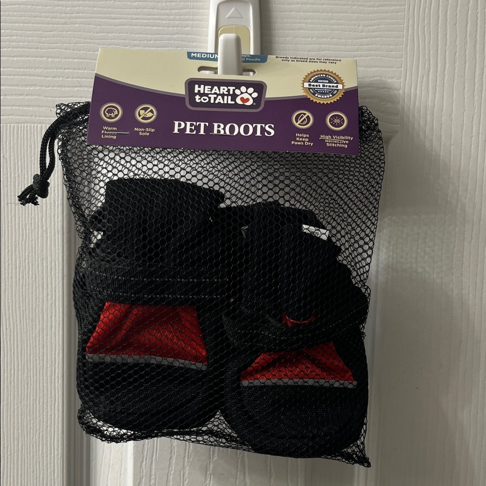 🐶Heart to Tail Black and Red Pet Boots size Medium❤️🖤